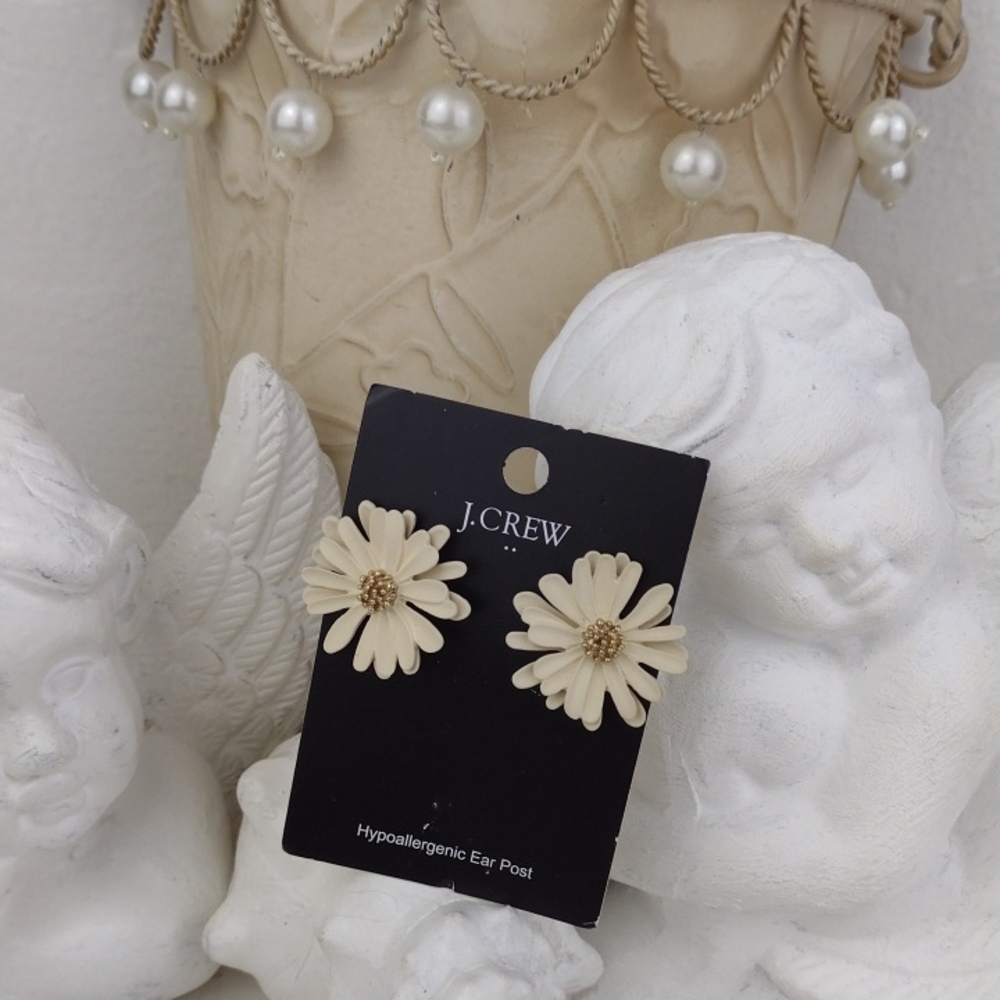 J. Crew Cream Daisy Floral Stud Earrings